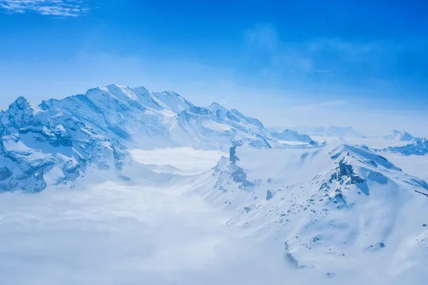 Impresionante Vista Panorámica Montaña Nieve Del Horizonte Suizo Desde Schilthorn —  Fotos de Stock