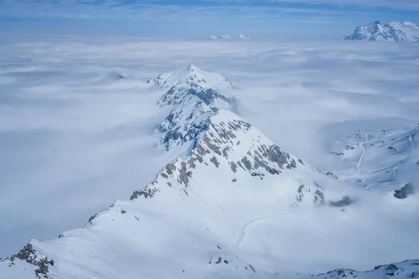 Impresionante Vista Panorámica Montaña Nieve Del Horizonte Suizo Desde Schilthorn —  Fotos de Stock