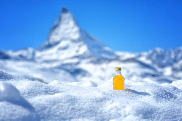 Whisky Invernale Sulla Montagna Innevata Zermatt Svizzera — Foto Stock