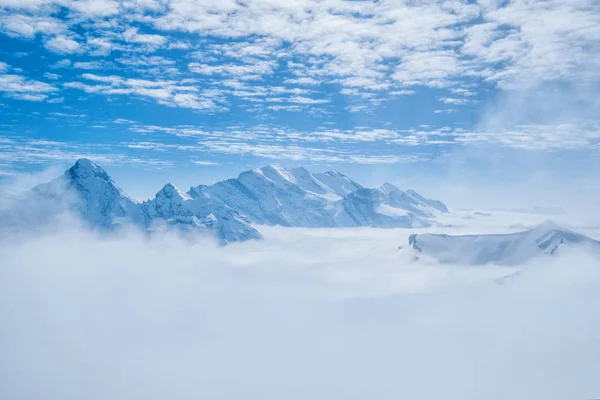 ピッツ グロリア シルトホルン スイス連邦共和国のスイスのスカイラインの見事なパノラマの景色雪山 — ストック写真