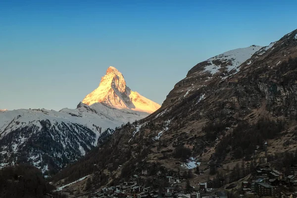 Hermosa Vista Amanecer Con Fondo Pico Matterhorn Zermatt Suiza — Foto de Stock