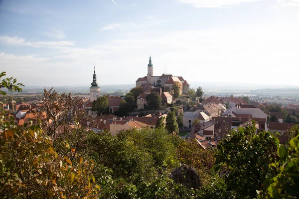 South Moravian town of Mikulov in autumn colors — Stock Photo, Image