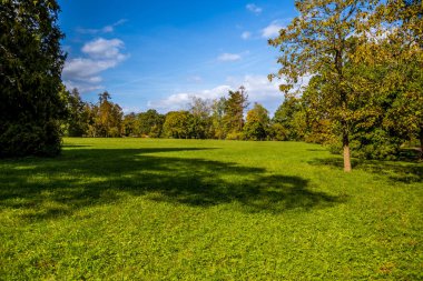 Pitoresk castle park, Lednice Kalesi