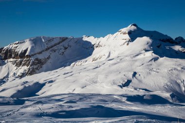 Flaine Haute Savoie Fransa karlı Alp Kayak tesisi