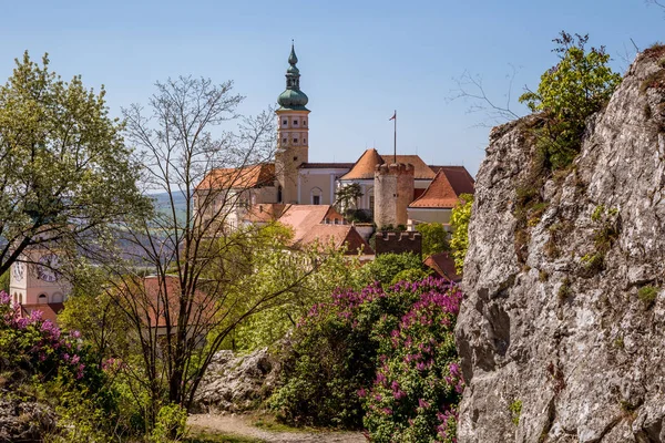 Vista de la ciudad de Mikulov — Foto de Stock