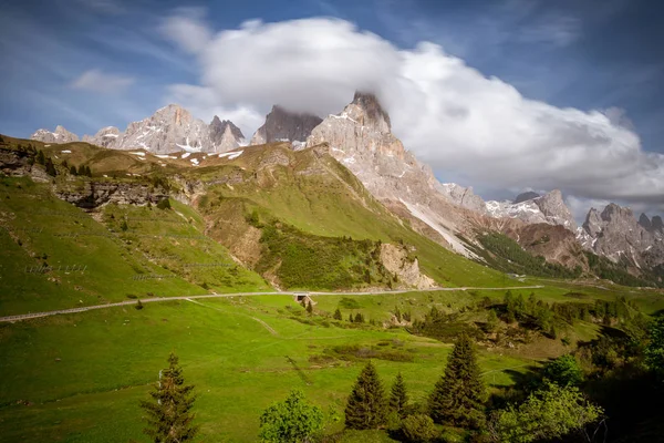 Berglandschap in de Alpen — Stockfoto