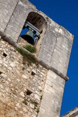 Eski kasabanın merkezinde.