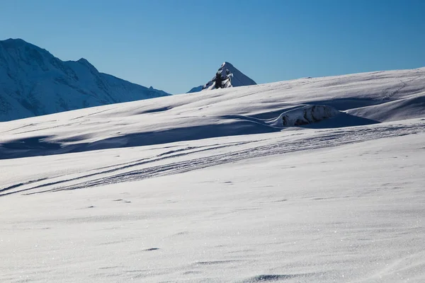 Lyžařský terén pod Mont Blanc — Stock fotografie
