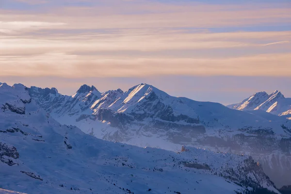 Paisaje de los Alpes de invierno al atardecer —  Fotos de Stock