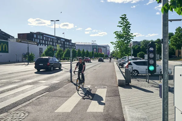 Helsinki / Finland - 12 Haziran 2018: bisiklet trafik ışığı 