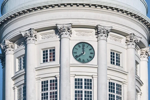 Orologio sulla cupola della Cattedrale di Helsinki, Finlandia — Foto Stock