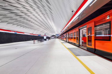  Helsinki, metronun Matinkyl (Mattby) bir tren ile