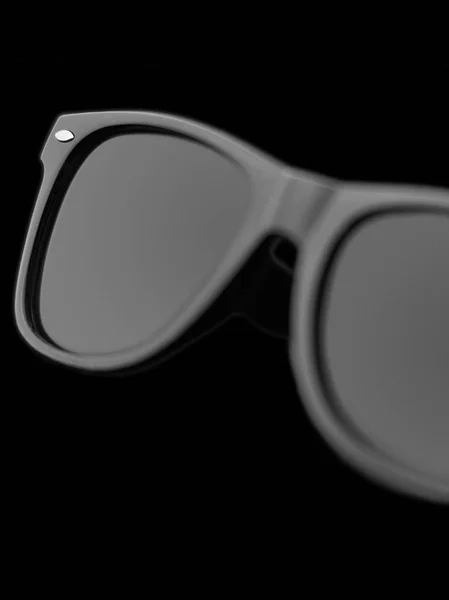 Okulary przeciwsłoneczne izolowane na czarnym tle — Zdjęcie stockowe