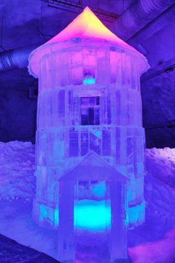 1 Moomin Buz Heykel Sergisi buz Mağarası Vesileppis dünyada 