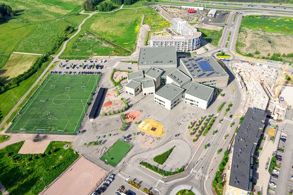 Vista Aérea Del Edificio Escuela Distrito Suurpelto Espoo Finlandia — Foto de Stock