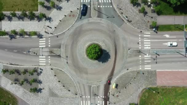 Vista Aérea Una Rotonda Tráfico Distrito Residencial Espoo Finlandia — Vídeo de stock