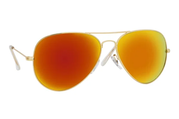 Óculos Sol Dourados Com Lente Espelhada Vermelho Alaranjada Isolada Fundo — Fotografia de Stock