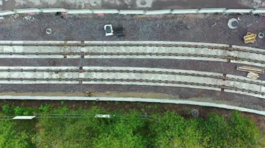 Tramvay raylarının hava görüntüsü Espoo, Finlandiya 'da yapım aşamasındadır..
