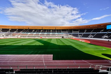 Helsinki, Finlandiya - 26 Ağustos 2020: Yenilemeden sonra Helsinki Olimpiyat Stadyumu.