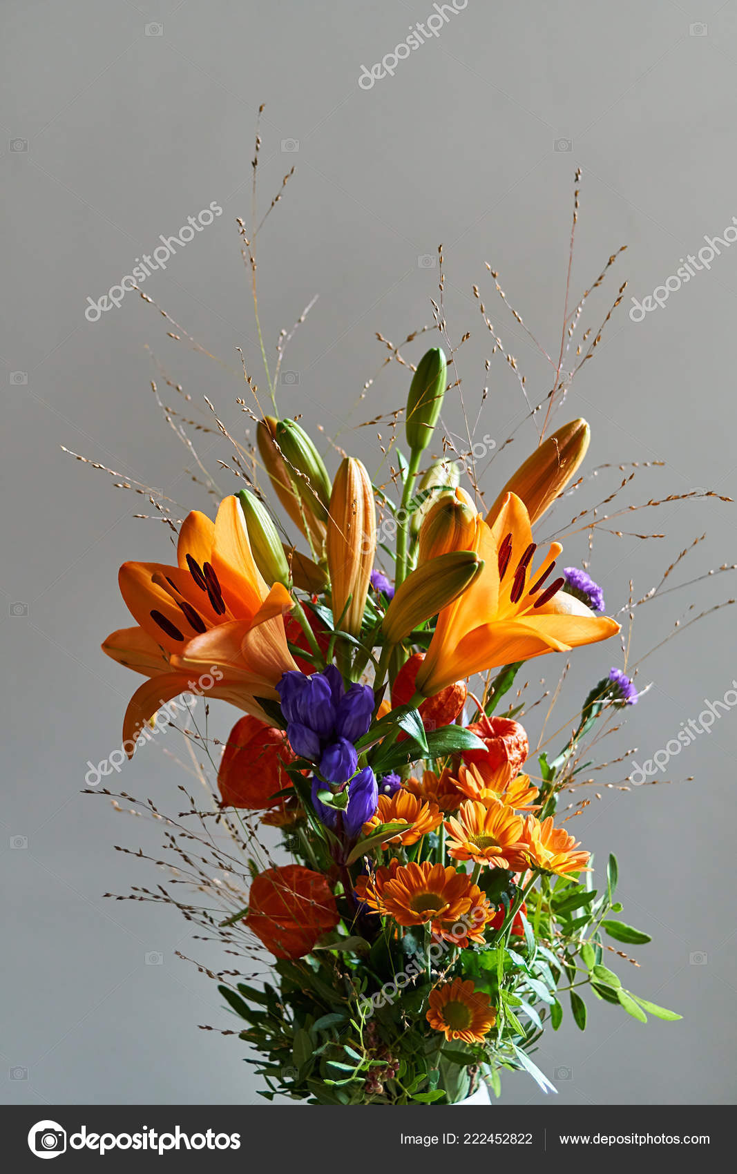 Creative Arrangé Bouquet Fleurs Avec Gerberas Statices