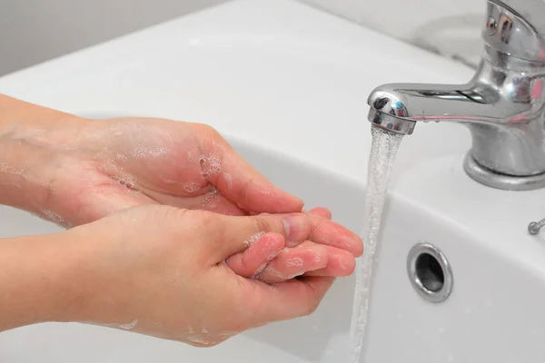 Girl Washes Her Hands Soap Water — Stock Photo, Image