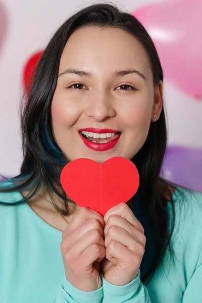 Valentine Day Beautiful Young Woman Heart Her Hands Young Woman — Stock Photo, Image