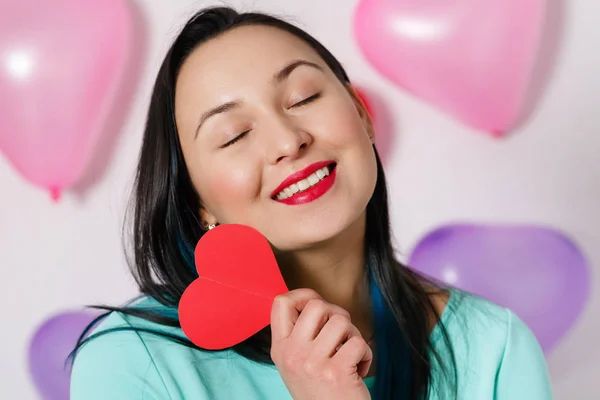 Valentine Day Beautiful Young Woman Heart Her Hands Young Woman — Stock Photo, Image