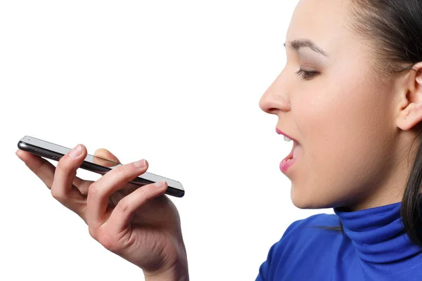 Ses tanıma görev, akıllı telefonlar, teknoloji kullanarak kadınlar. Beyaz arka plan üzerinde izole