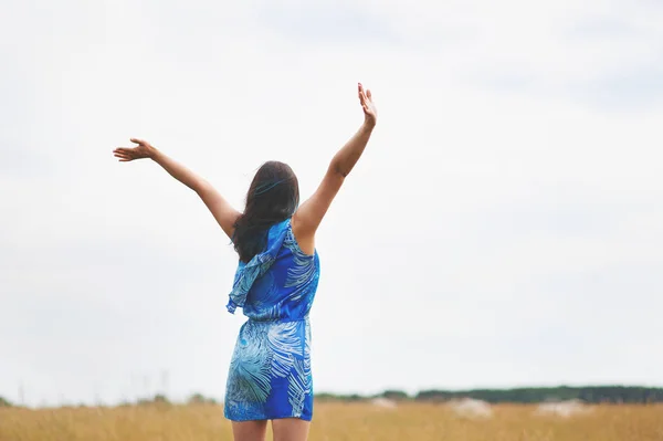 Kadın özgürlük kavramında ayakta duruyor