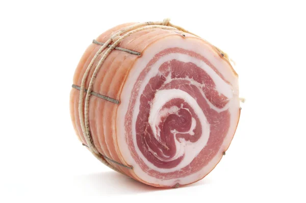 Pancetta Piacentina Sur Fond Blanc — Photo