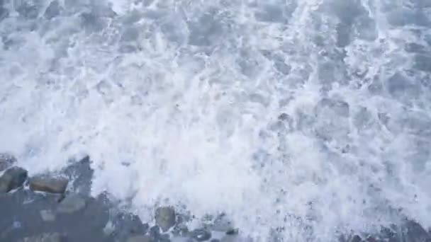 Vlny Pobřeží Výhled Shora Zavřít Modrý Odstín — Stock video