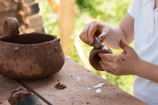 Close Children Hands Working Clay Child Makes Dishes Other Crafts — Stock Photo, Image