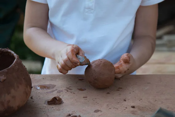 Close Children Hands Working Clay Child Makes Dishes Other Crafts — Stock Photo, Image