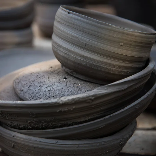 Poterie Après Tir Assiettes Vases Argile Four Contexte Texture — Photo