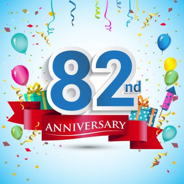 doksan beş için hediye kutusu ve balonlar, kırmızı kurdele, renkli vektör şablon öğeleri ile 82 yıl yıldönümü kutlama tasarım, Doğum günü partisi kutluyor.
