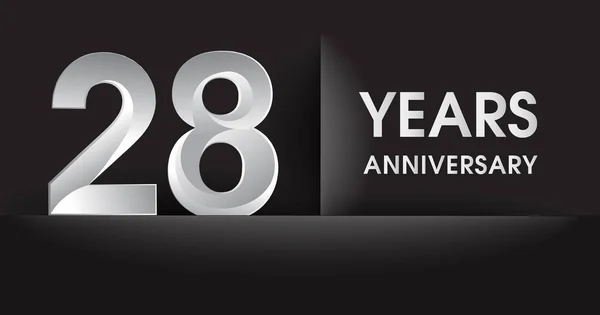 28年周年纪念庆祝标识 黑色背景上的银色标志 问候或邀请卡的矢量设计 — 图库矢量图片