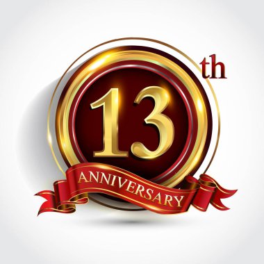 13 inci yıl yıldönümü kutlama logo. Konfeti, altın yüzük ve vektör tasarımı tebrik veya davetiye kartı için koyu kırmızı arka plan üzerinde kırmızı kurdele ile logo.