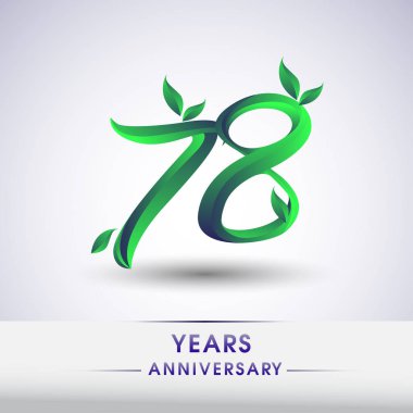 78 yıldönümü kutlama logo yaprakları ve yeşil renkli. 99 Doğum günü logosu beyaz arka plan üzerinde.