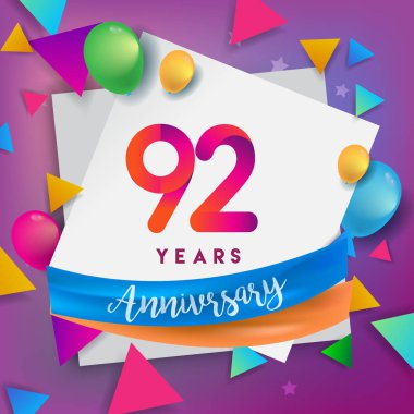 92 yıl yıldönümü kutlama tasarım, balonlar ve şerit, renkli tasarım öğeleri için afiş, davetiye, tebrik kartı, altmış üç Doğum günü kutlama partisi.