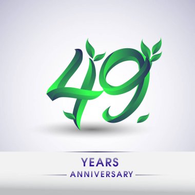 49 yıldönümü kutlama logo yaprakları ve yeşil renkli. 99 Doğum günü logosu beyaz arka plan üzerinde.