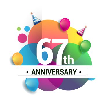 67 yıl yıldönümü logo, vektör tasarım Doğum günü kutlaması ile renkli geometrik, daireler ve beyaz arka plan üzerinde izole balonlar.