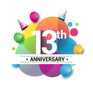 13 yıl yıldönümü logo, vektör tasarım Doğum günü kutlaması ile renkli geometrik, daireler ve beyaz arka plan üzerinde izole balonlar.