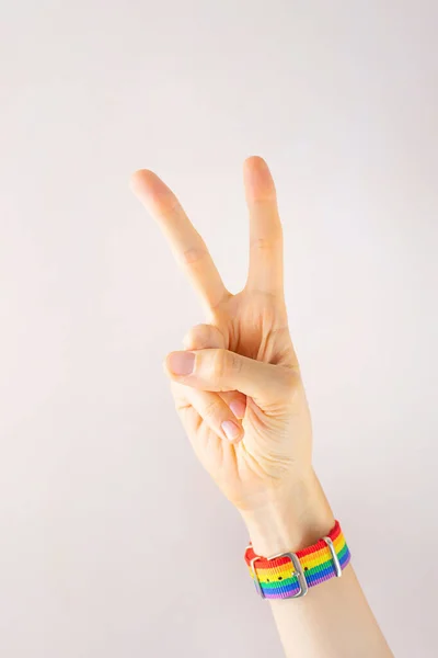 Woman Hand Raised Fingers Bracelet Rainbow Lgbt Colors Concept Love — Stock Photo, Image