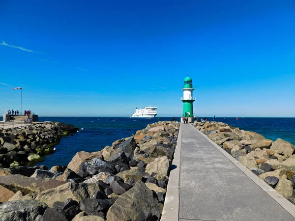 Faro Verde Entrada Del Puerto — Foto de Stock