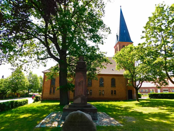 Het Oorlogsmonument Voor Protestantse Sint Michielskerk — Stockfoto