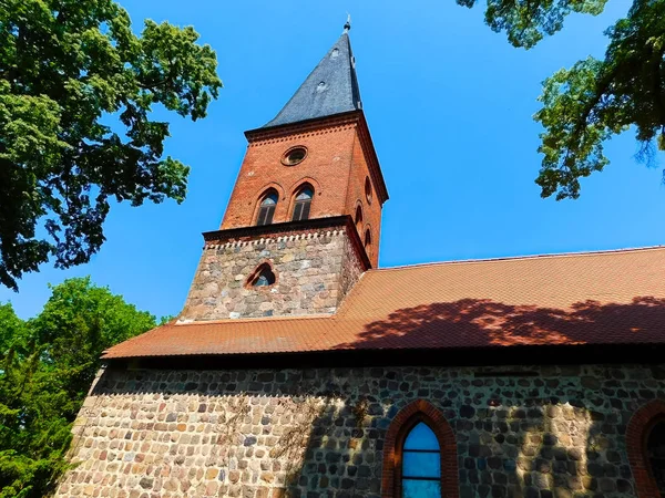 Yüzyılın Ikinci Yarısında Gotik Kilise Binası — Stok fotoğraf
