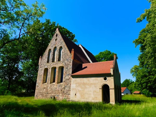 Vroeg Gotische Kerkgebouw Uit 13E Eeuw — Stockfoto