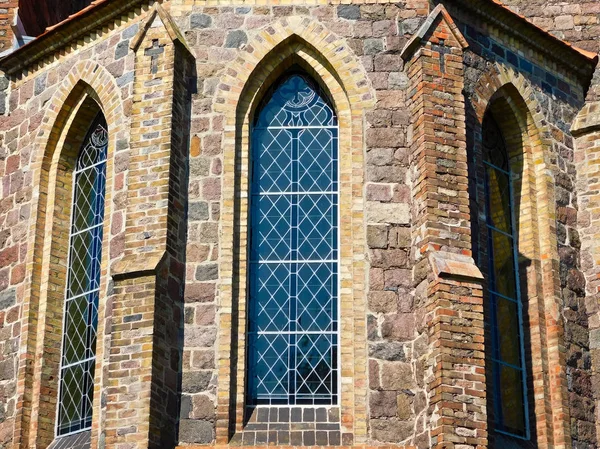 Janela Vidro Manchado Igreja Protestante Aldeia — Fotografia de Stock