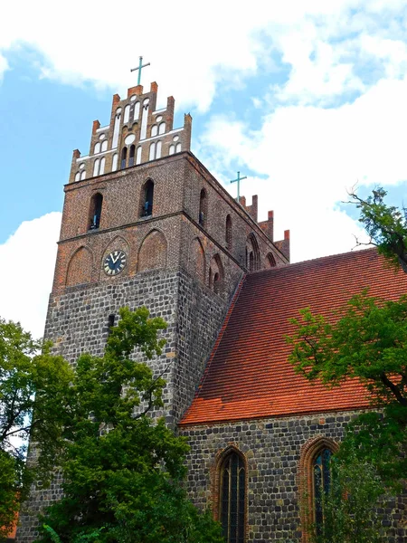13世紀の聖マリア教区教会 — ストック写真