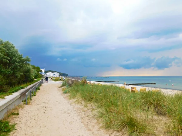 Nubes Meteorológicas Sobre Playa Hermosa Costa Báltica Balneario Más Antiguo —  Fotos de Stock